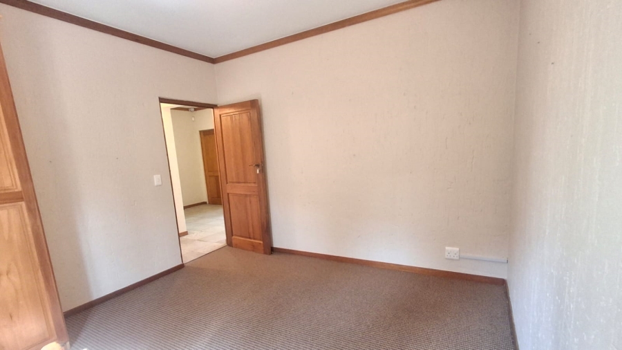 4 Bedroom Property for Sale in Boschenvaal River Front Lodges Free State